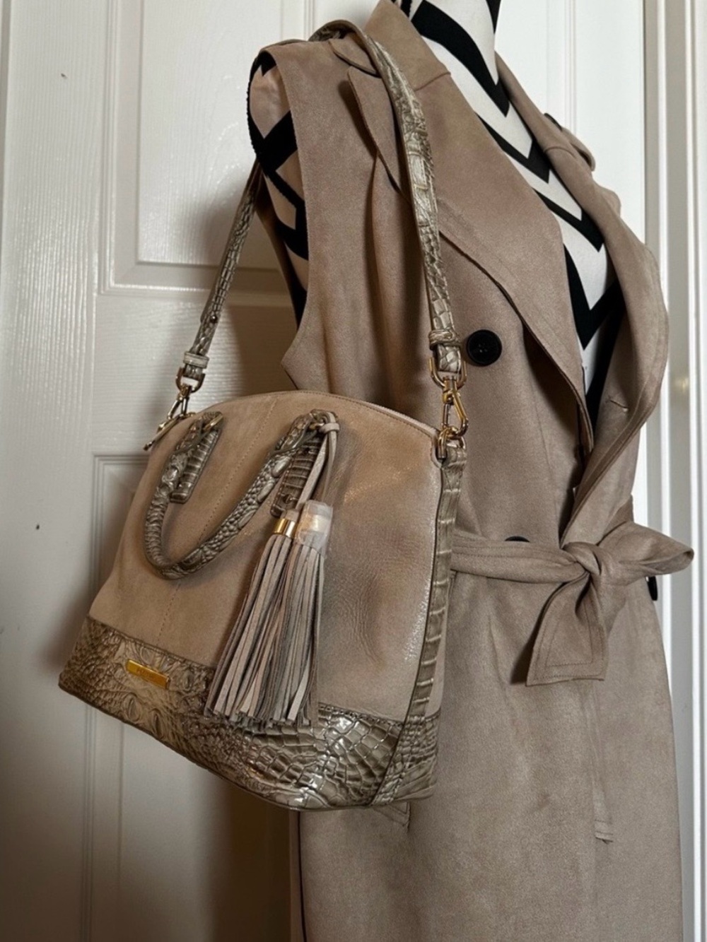 TRADE FOR ROBIN $398 BRAHMIN - Picture 3 of 9